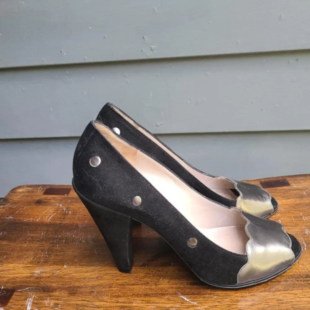 Marc by Marc Jacobs Black Dot Suede Heels size 37